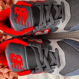 Like new sneakers size 7.5 womens